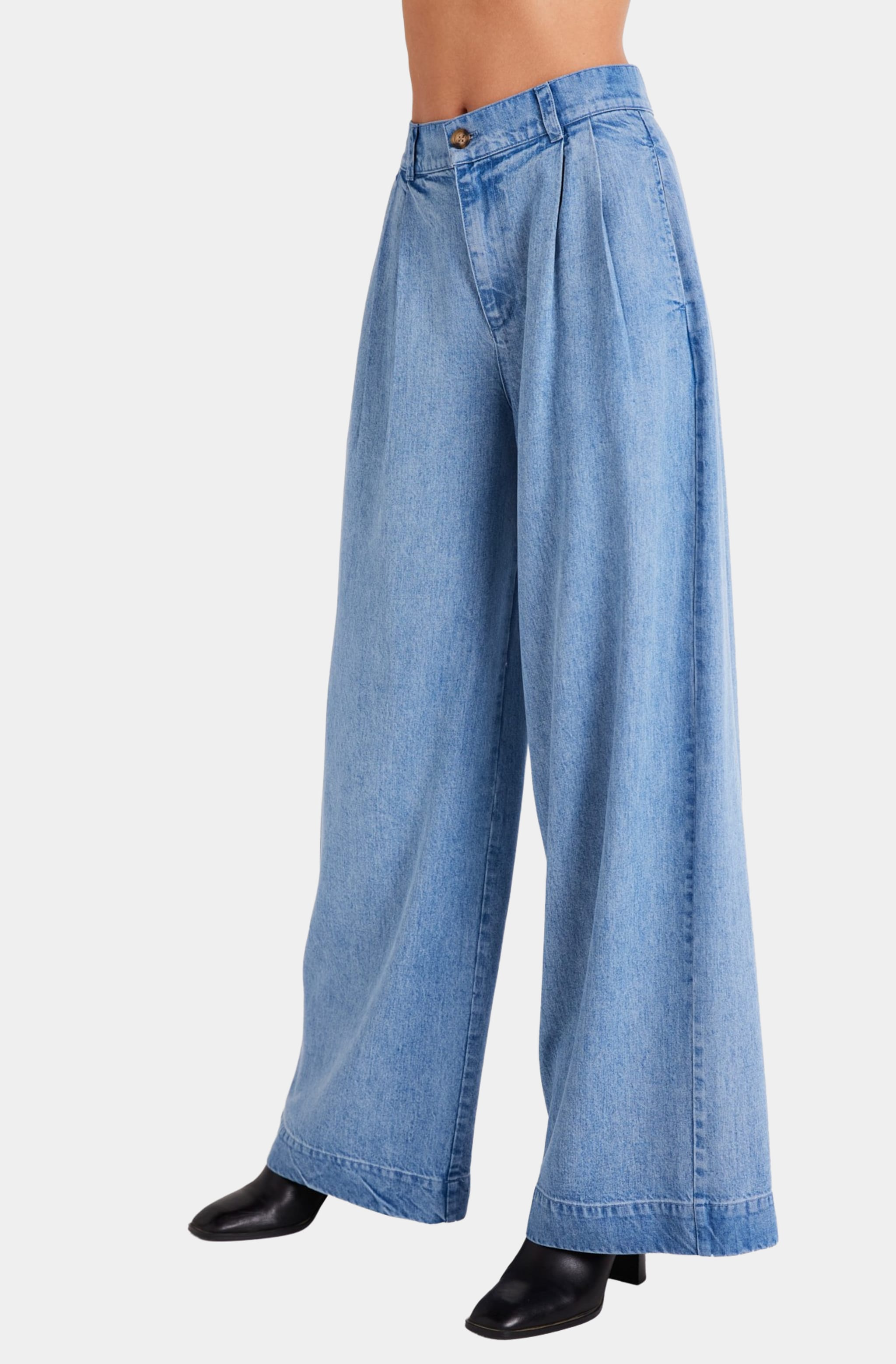 Greta Pleated Wide Leg Trouser