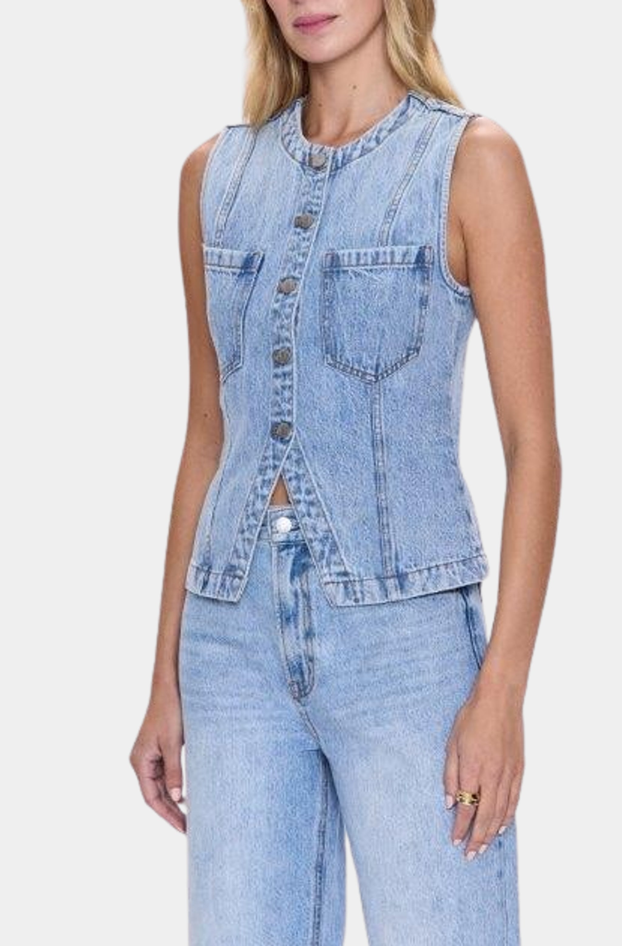 Gia Vest