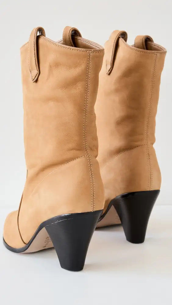 Mackie Boots
