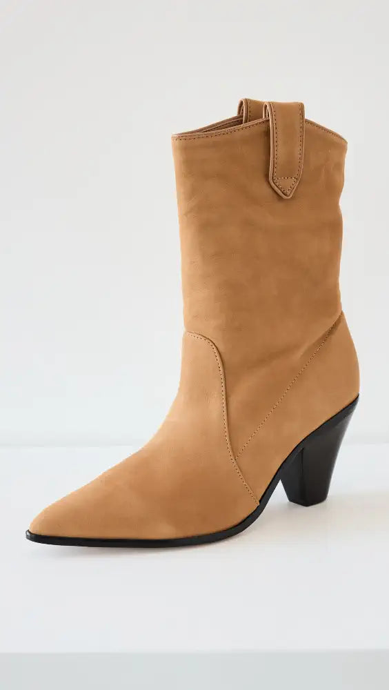 Mackie Boots