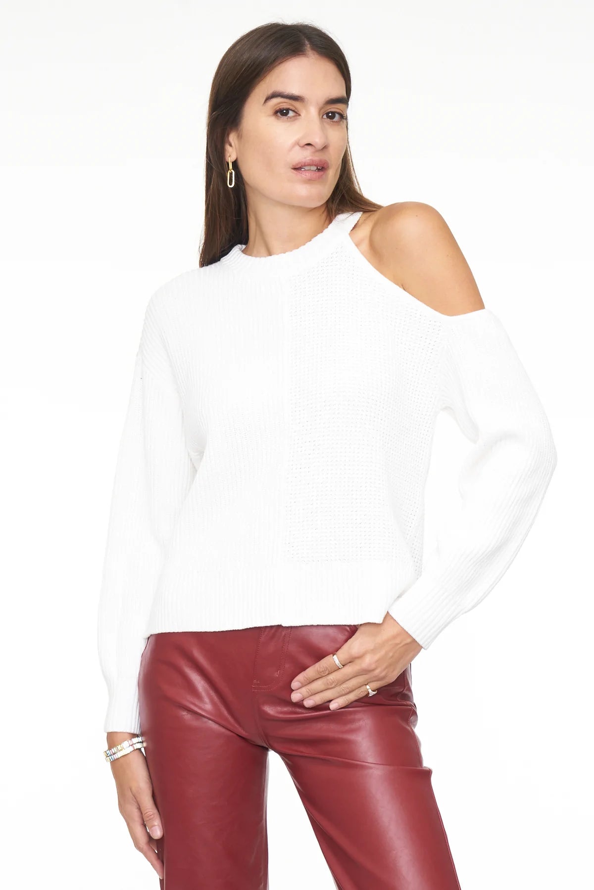 Eva Cold Shoulder
