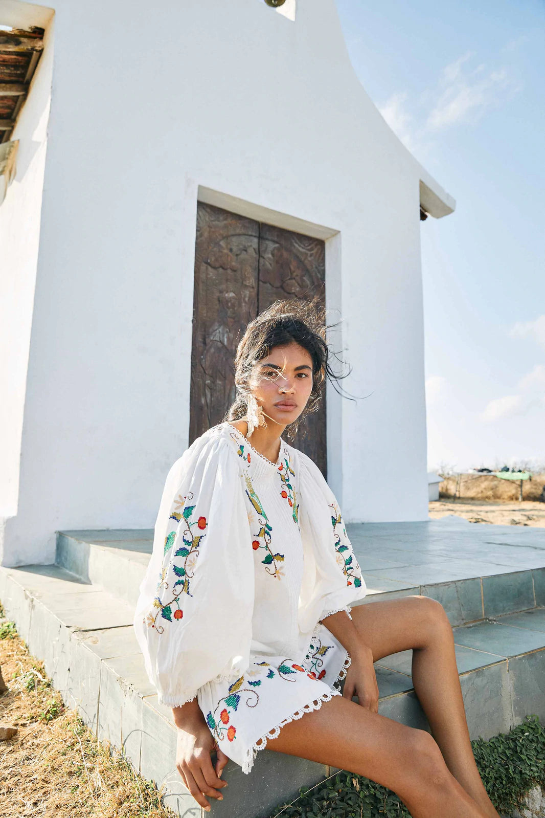 Pitanga Embroidery Blouse