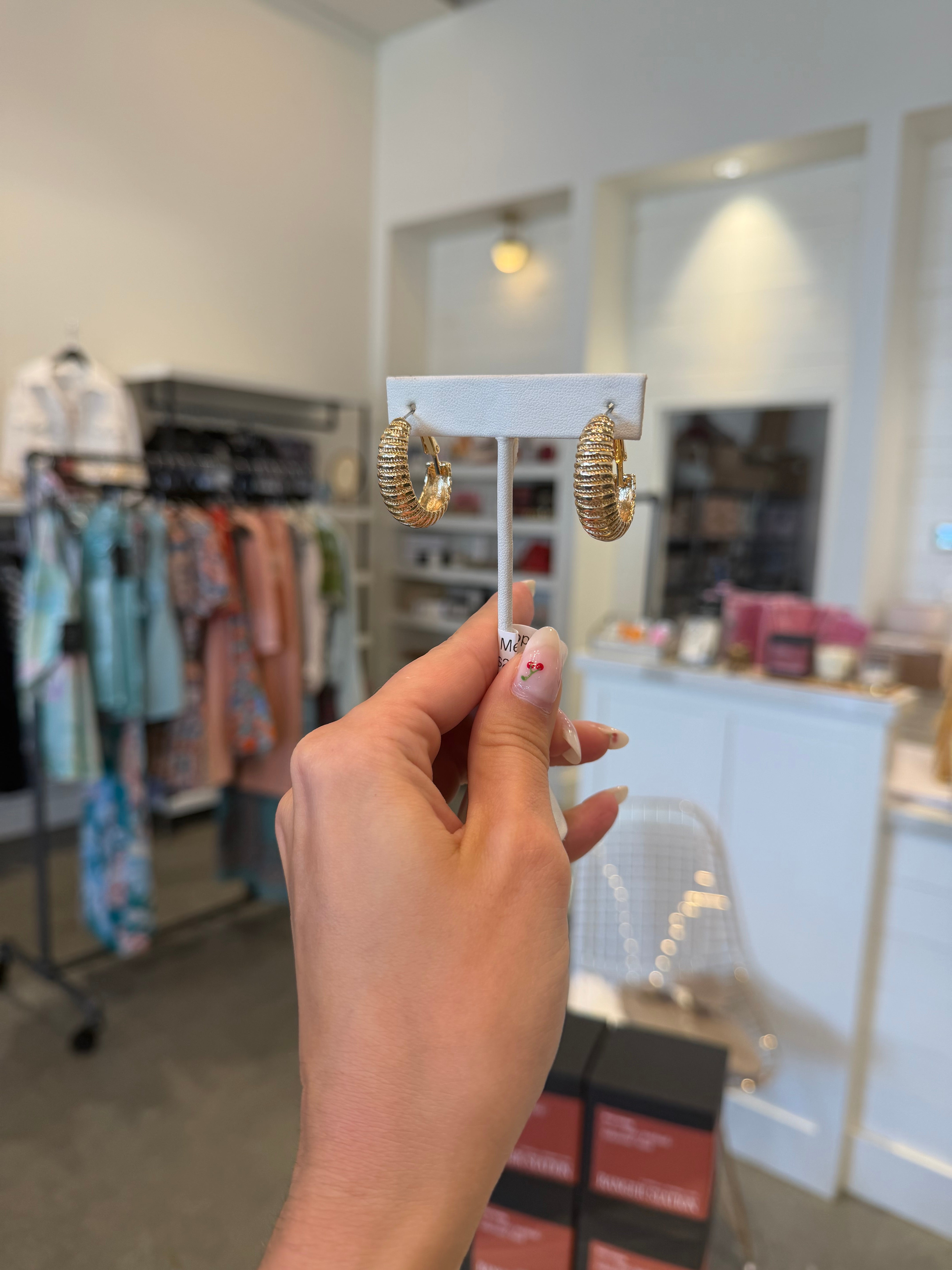 Ribbed Metal Hoops