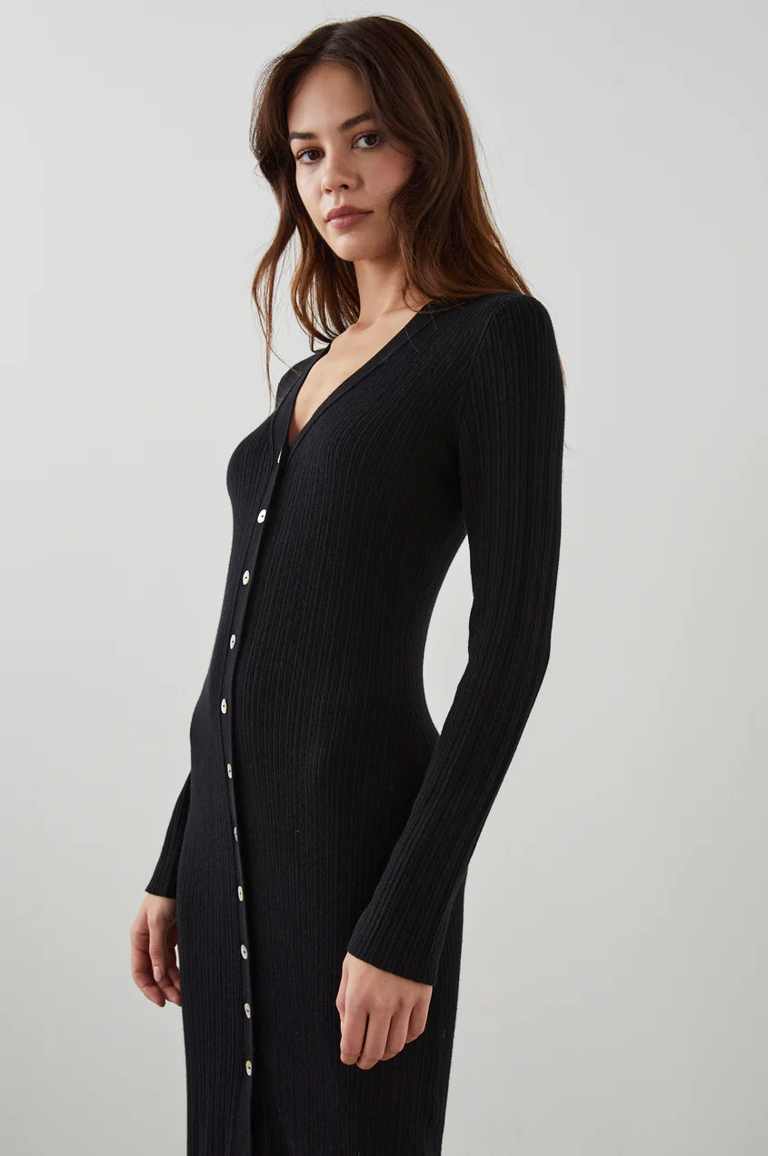 Lorraine in Black